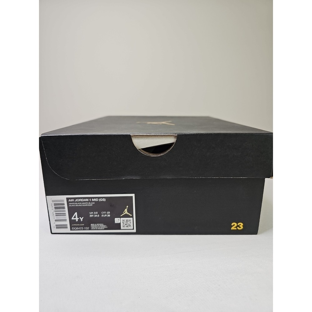 Size 4Y 5.5W - Nike Air Jordan 1 Mid 'Reverse Panda' DQ8423-132 Brand New - Picture 10 of 10